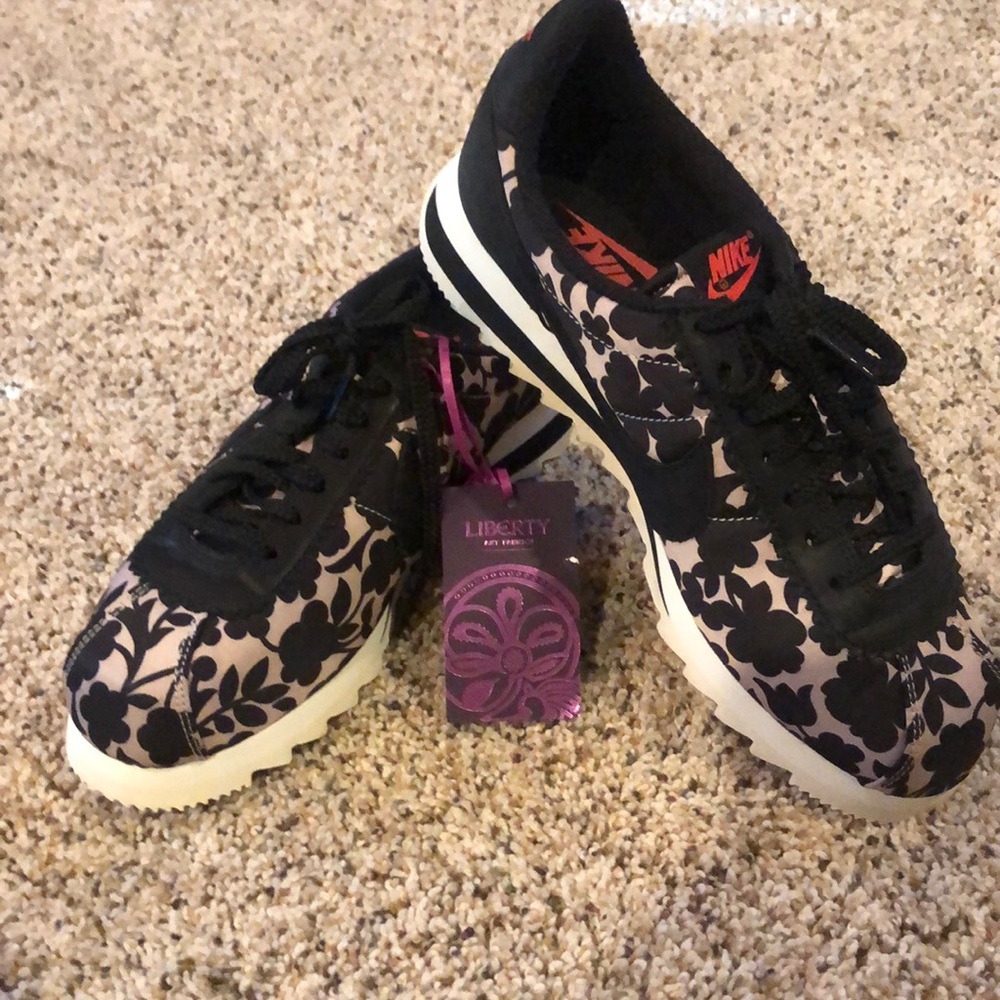 Special Edition Nike fashion sneakers